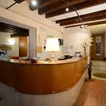 Hotell Iris 2*