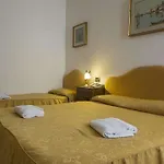 Hotell Iris 2*