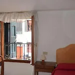 Hotell Iris 2*