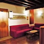 Iris Hotell 2*