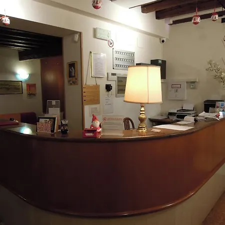 Otel Iris