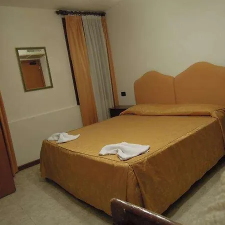 Otel Iris